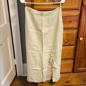 Source Unknown Elegant Cream Pencil Skirt with Lace-Up Detail